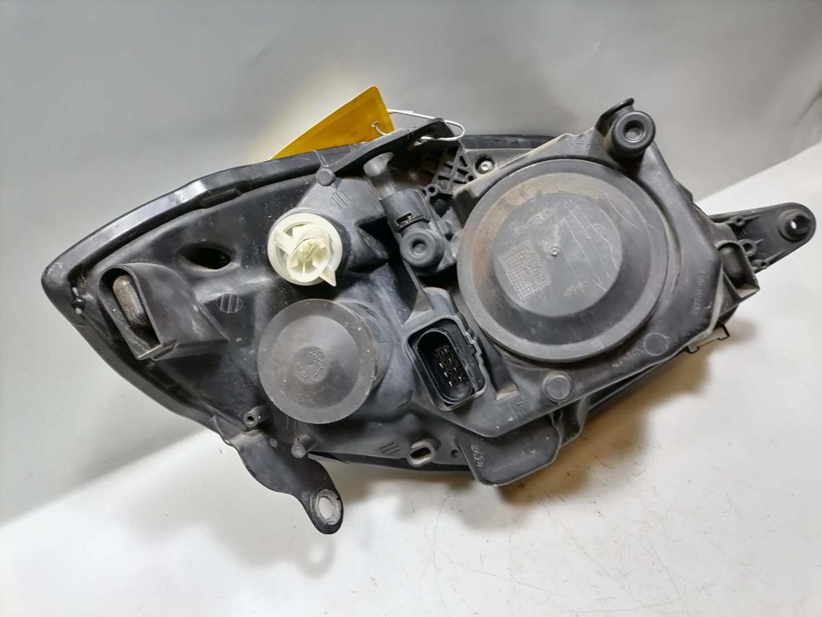 Skoda Roomster original Scheinwerfer vorn links Halogen H4 Bj.2008